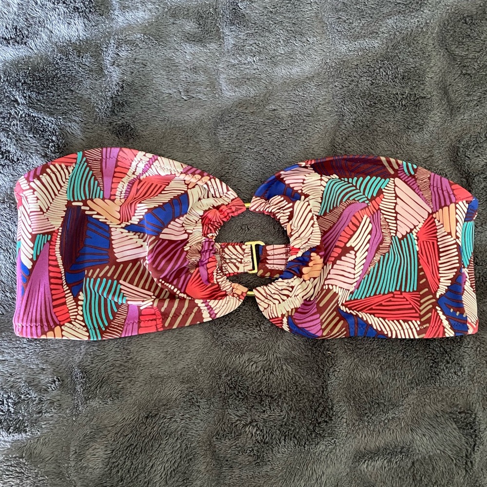 Victoria’s Secret bikini top
